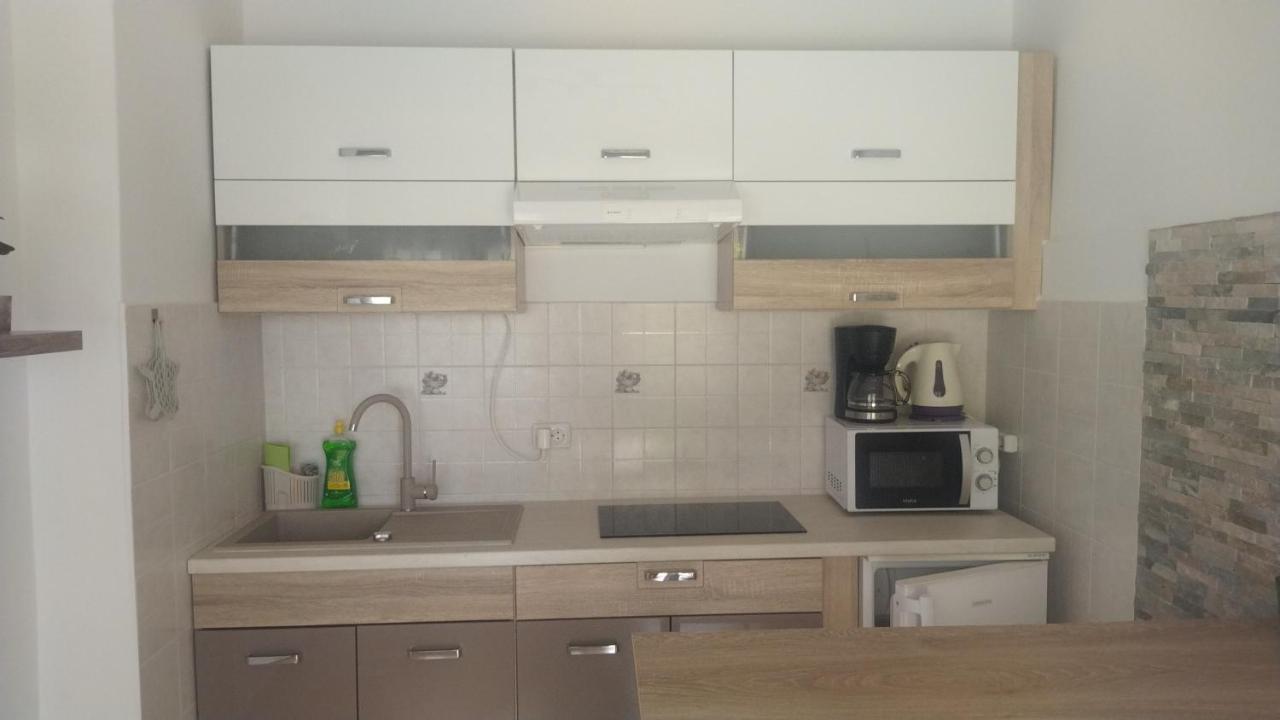 Apartment Tuja Jadrtovac Extérieur photo
