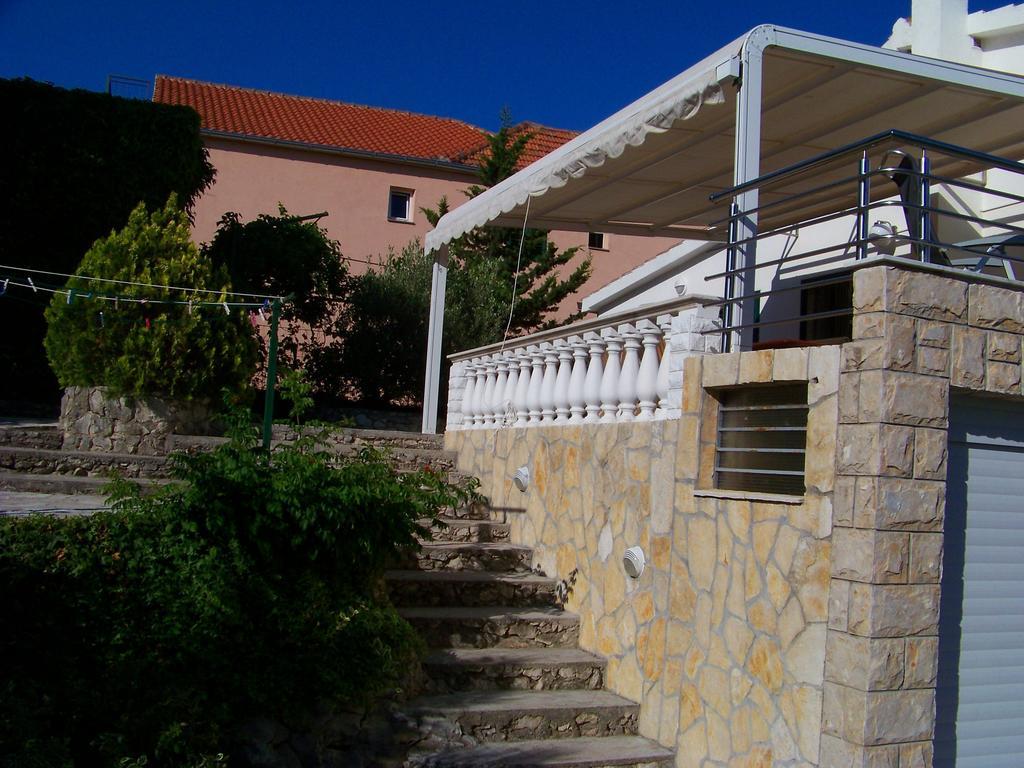 Apartment Tuja Jadrtovac Chambre photo